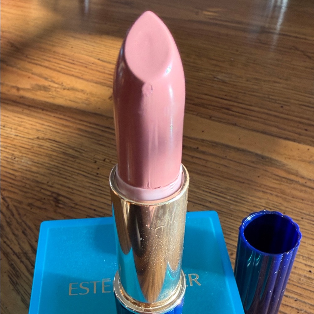 NewNever used EsteeLauder Futurist Full treatment LipstickSULTRY BLUSH#14 SPF15 - Picture 3 of 6
